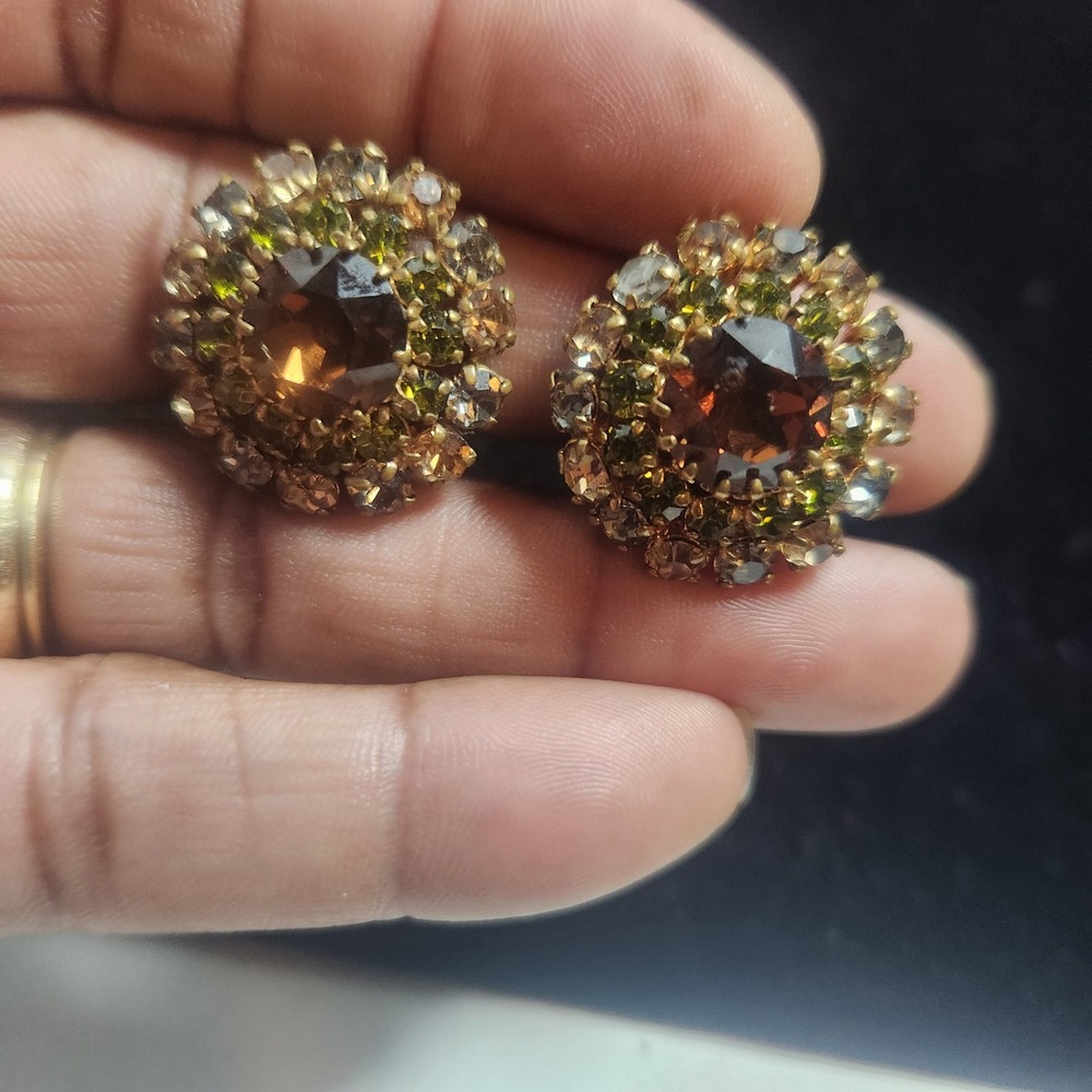 Made in Austria Amber Green Rhinestone Cluster Clip On Earrings Gold Tone Round